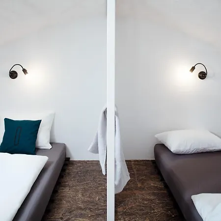 Long Story Short Hostel&café * Olomouc