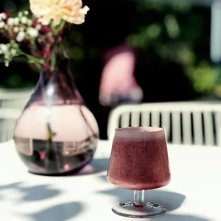 Long Story Short & Cafe