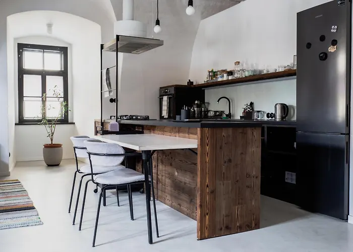 Hostel Long Story Short & Cafe