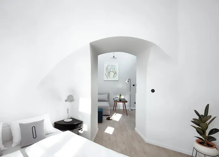 Long Story Short & Cafe Hostel Olomouc