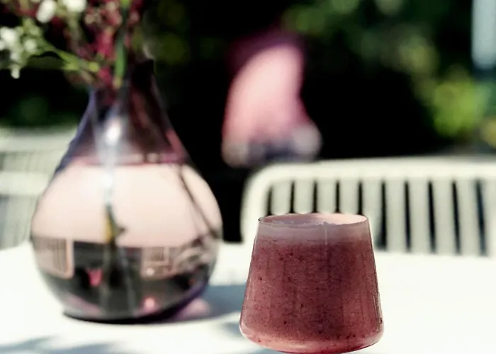 Long Story Short & Cafe